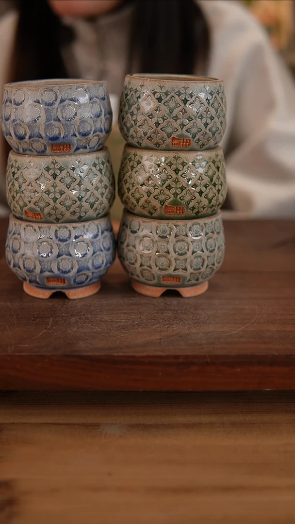 【闪购商品】红陶20CM以下10-23-057默认有瑕混发一个