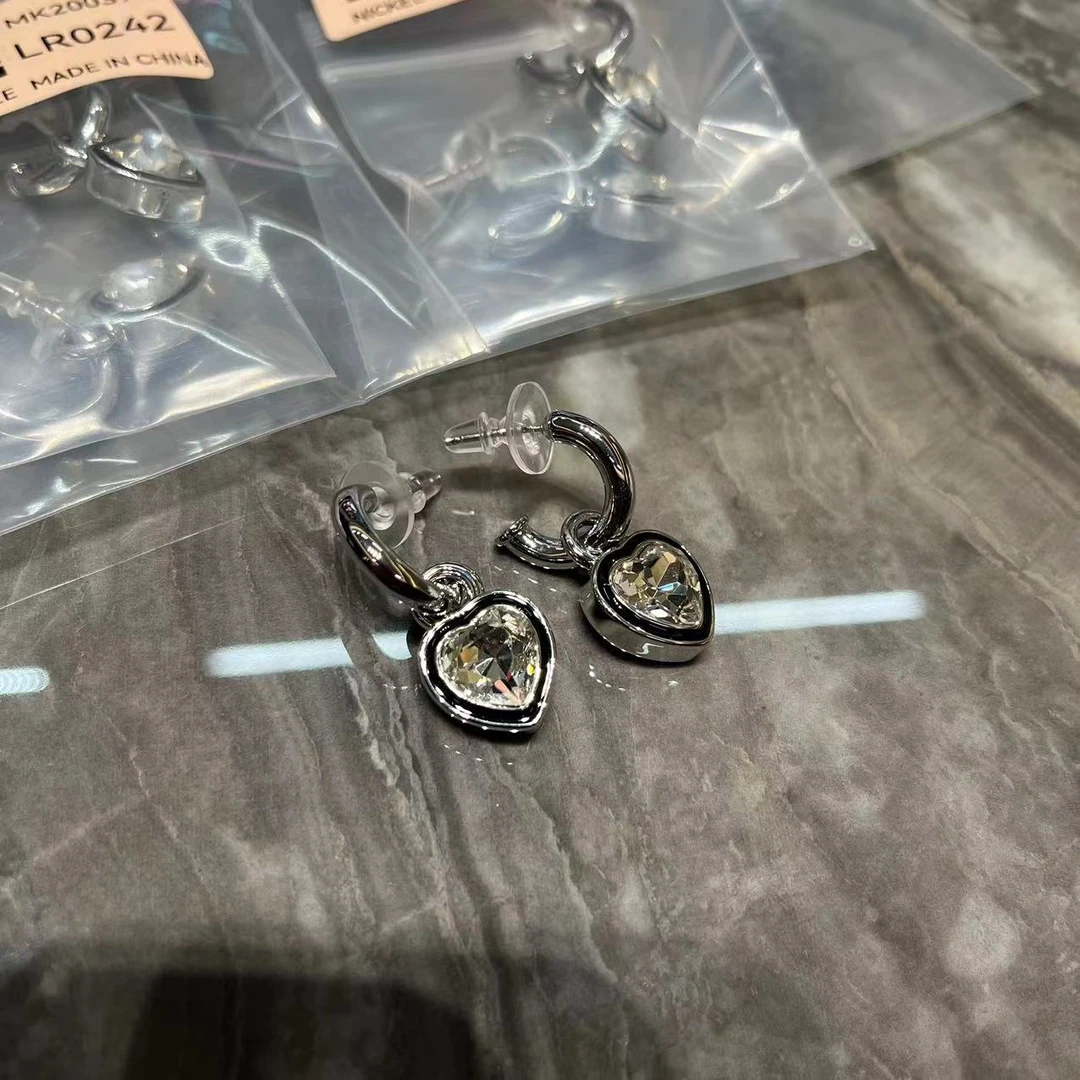 铜合金耳饰 0242设计师铜合金耳饰微镶爱心锆耳环素款简约百搭