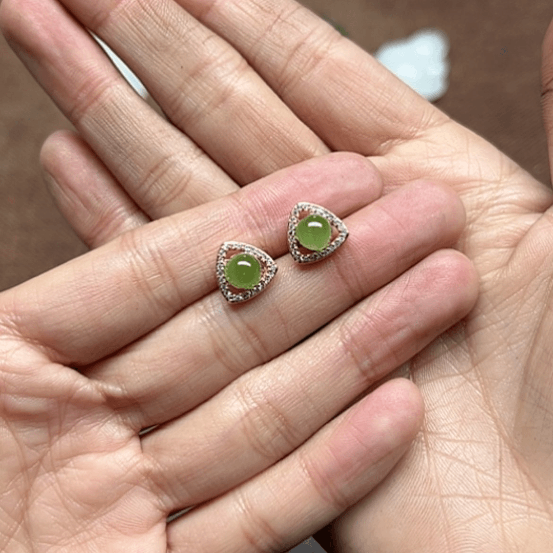 【闪购商品】和田玉耳钉未镶嵌