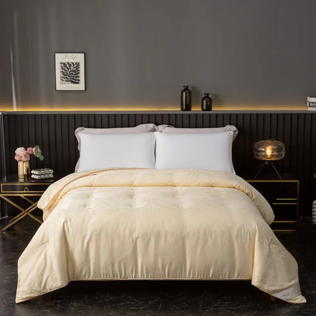 KIMSUIMIN/金睡绵黄金桑蚕丝+南美雁鸭绒二合一复合被加厚冬被