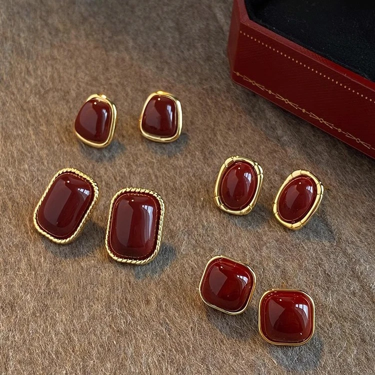 铜合金耳饰 复古港风雅丹风红色耳钉女轻奢气质高级感耳环耳饰潮