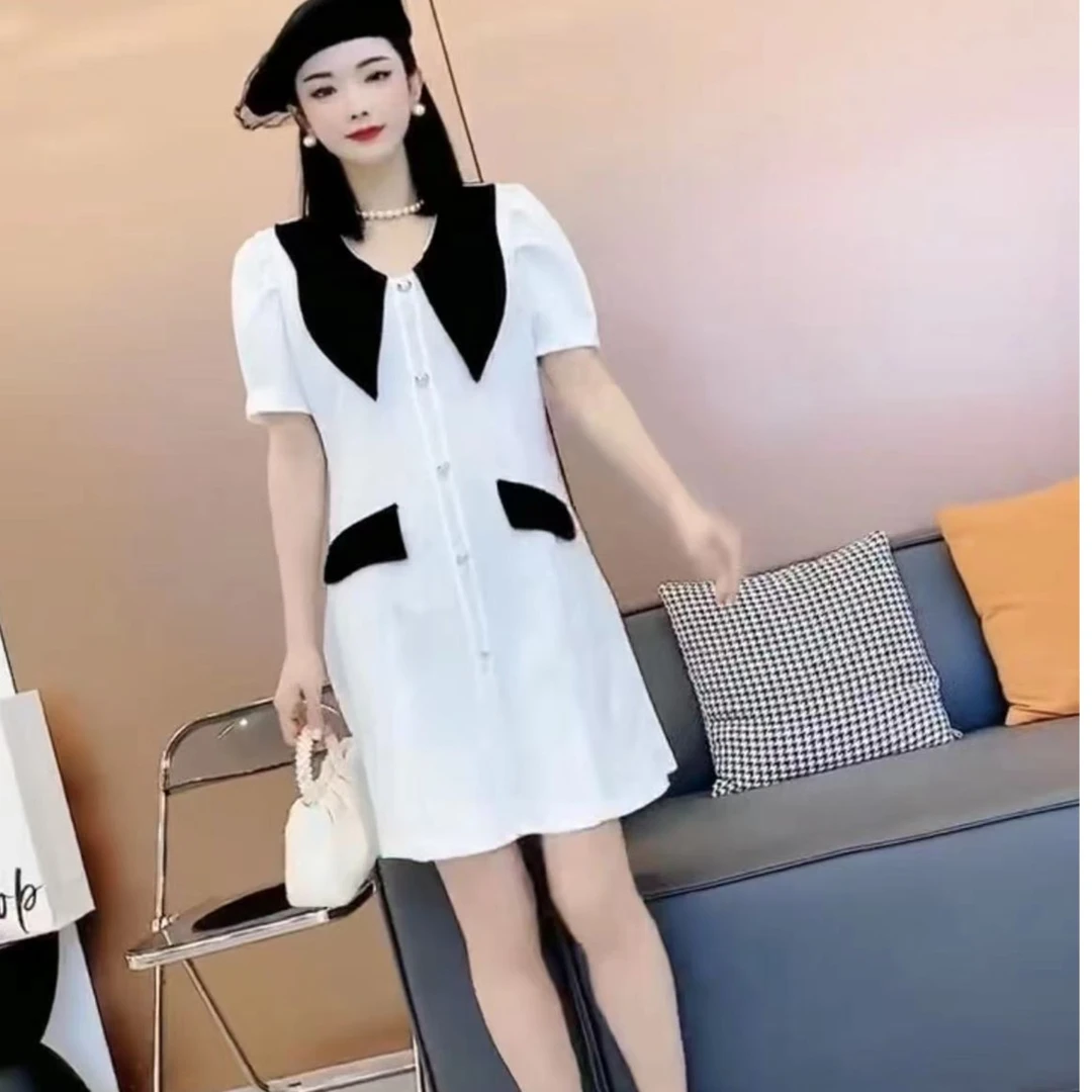 春季法式小香风钉扣气质遮肉显瘦套裙