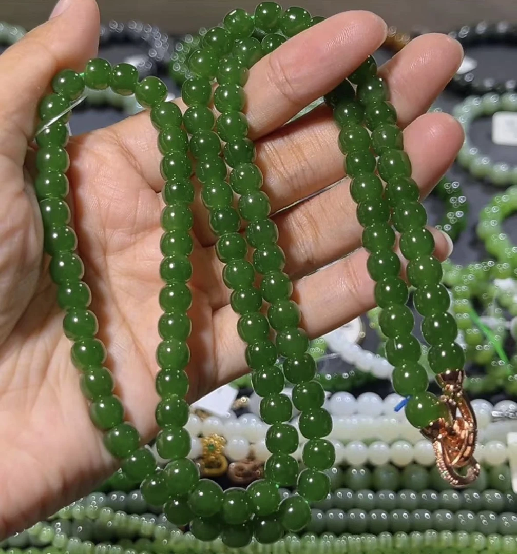 〖藏品级〗俄料碧玉和田玉七号坑辣阳绿项链无黑点约7mm精美108多圈