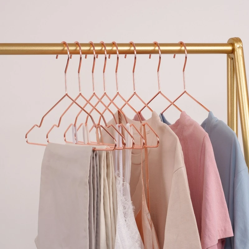 晾衣架家用衣服架简约无痕北欧防肩角晾衣服防滑挂衣架晒衣架晾晒
