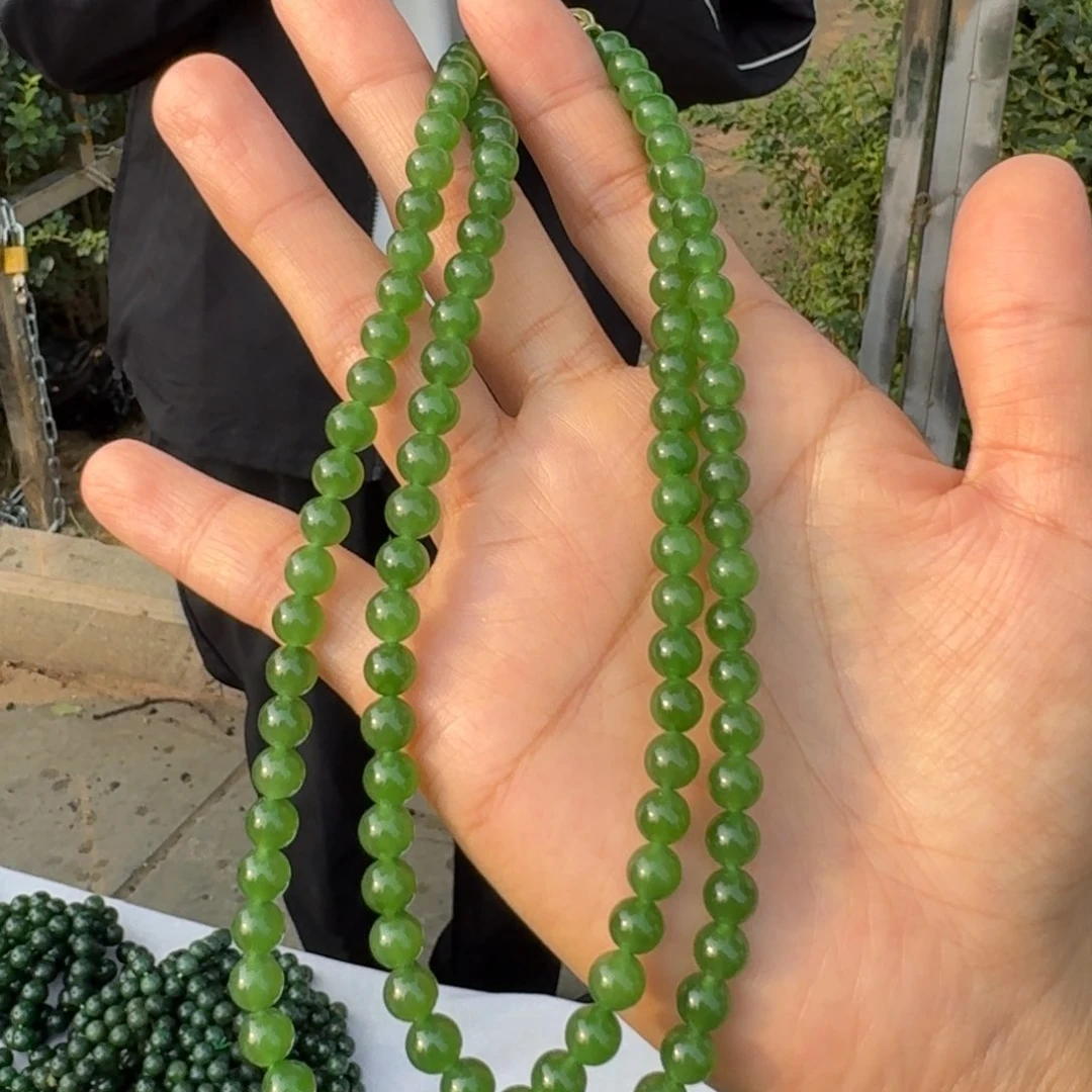 和田玉颈饰未镶嵌卡6碧玉豹哥拍一发一