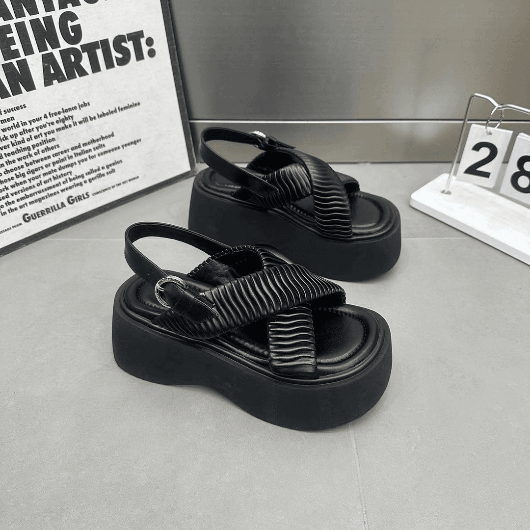 女士网红时尚休闲百搭夏季外穿厚底露趾防滑高跟交叉松糕底女凉鞋