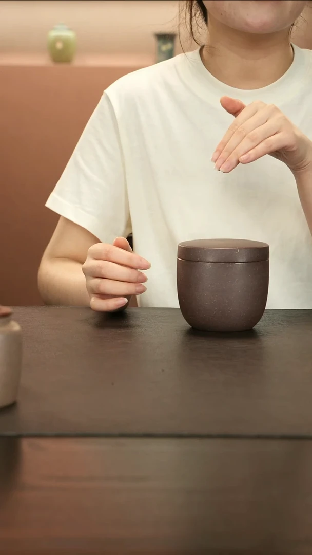 【闪购商品】紫砂茶叶罐直播福利粗砂黑料罐约150克