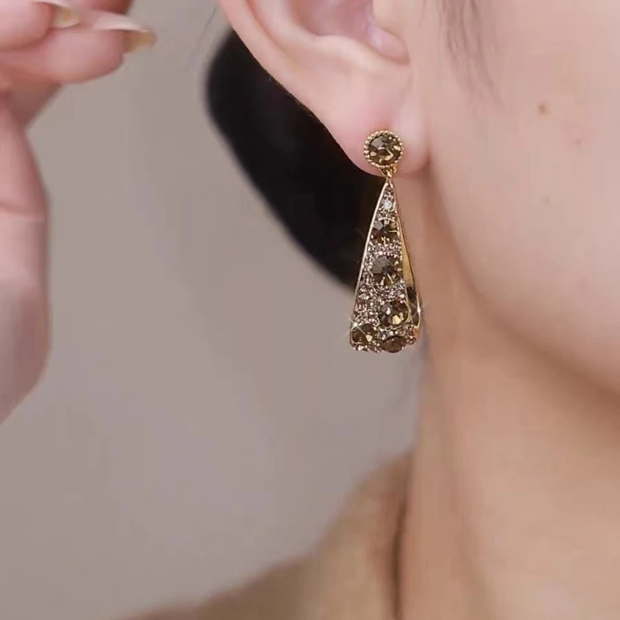 铜合金耳饰 轻奢设计感水滴耳环女2024新款百搭大气耳饰女N1220