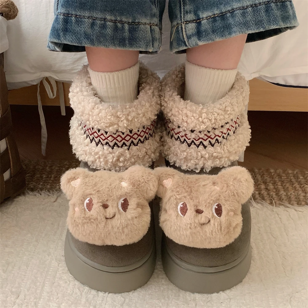 细细条 复古拼色女士保暖雪地靴加绒冬立体毛绒小熊民族东北棉靴