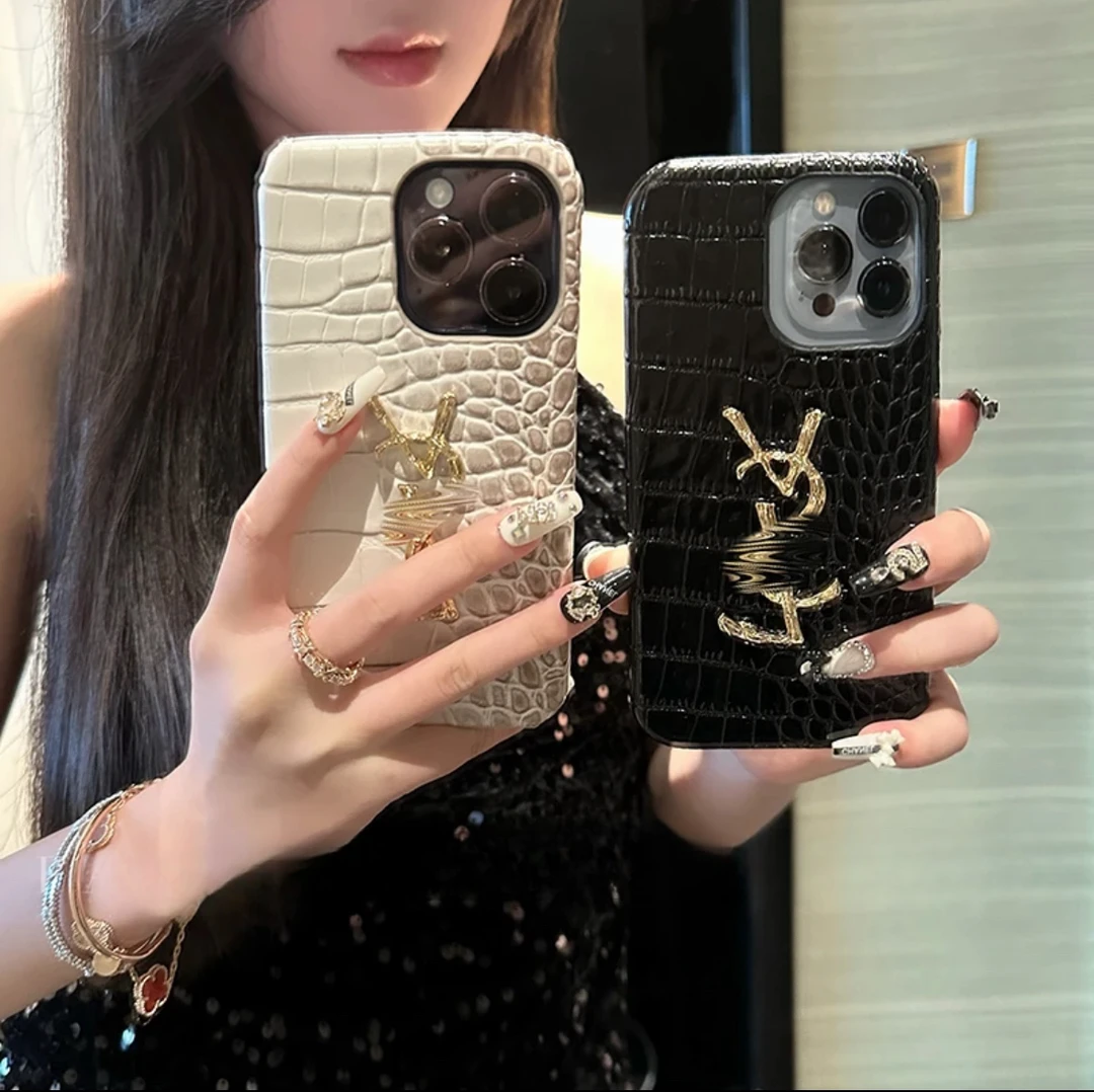 鳄鱼纹复古金Y标适用iPhone16promax手机壳苹果14个性13轻奢12女