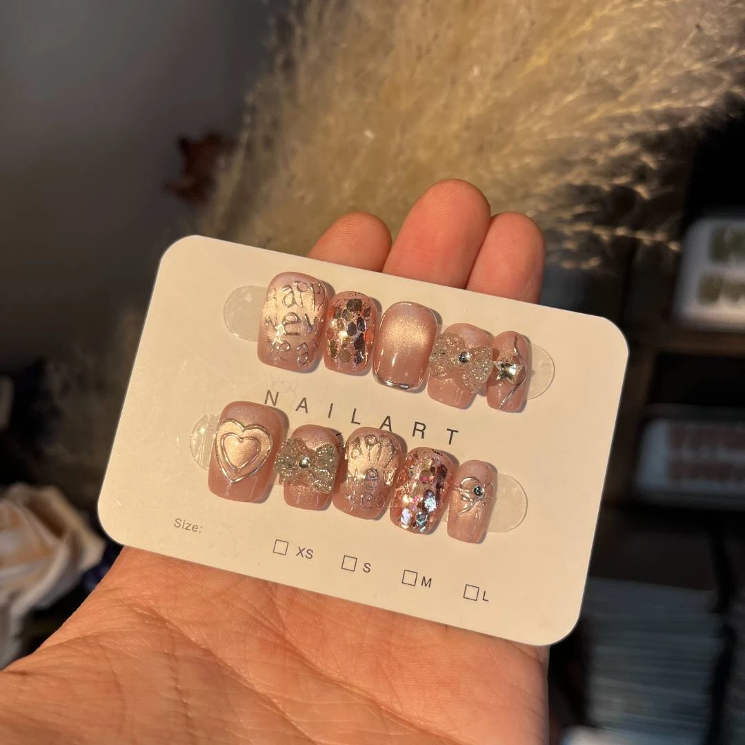 【新年愿】纯手工设计穿戴甲高端可拆卸美甲贴 可爱纯欲风新穿戴甲