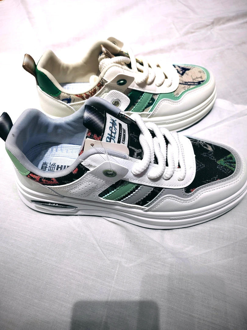 2024夏季韩版高帮低帮新款男鞋时尚休闲轻便透气不臭脚