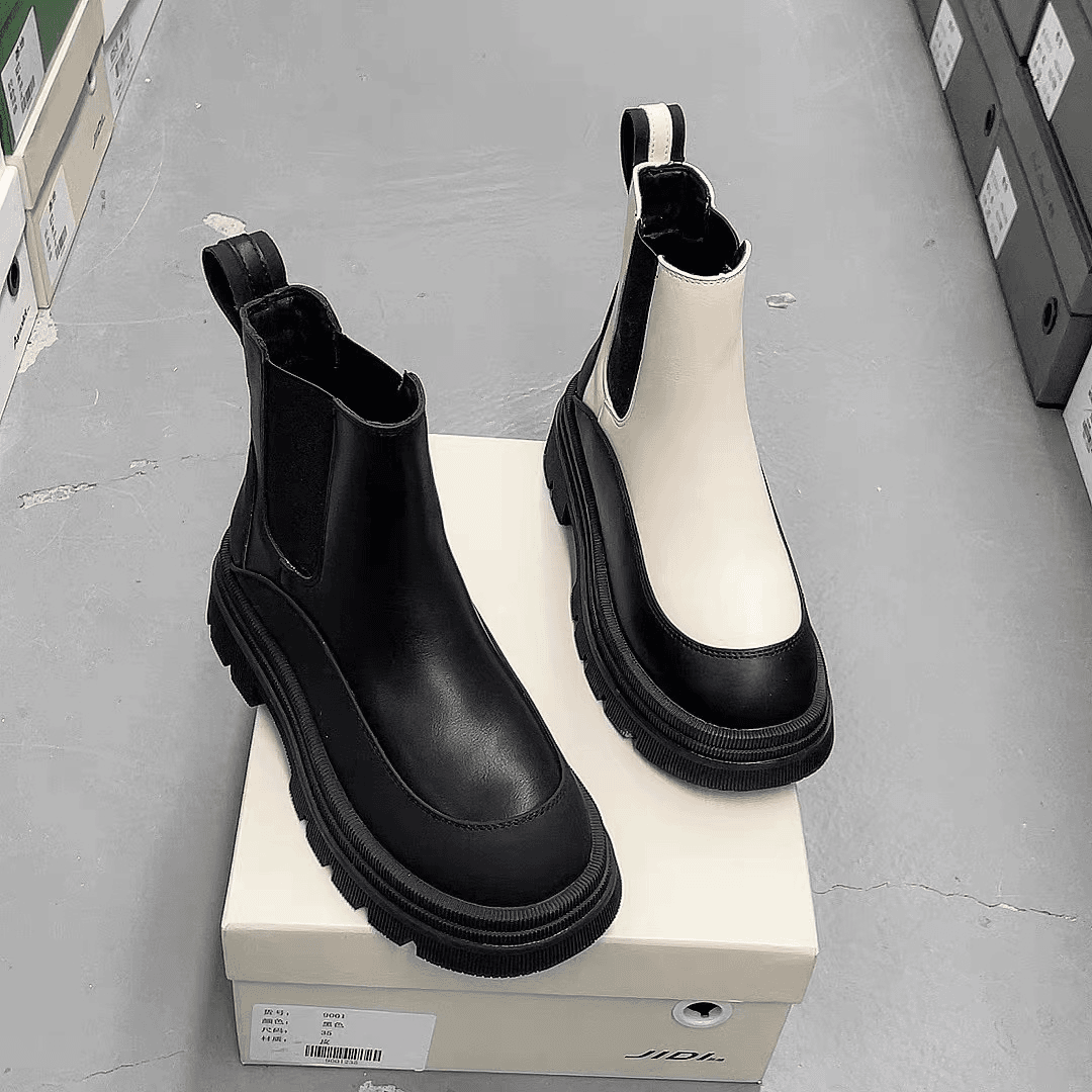 LFX2023秋季新品女一脚蹬烟筒靴底厚简约时尚马丁靴韩版短靴3358