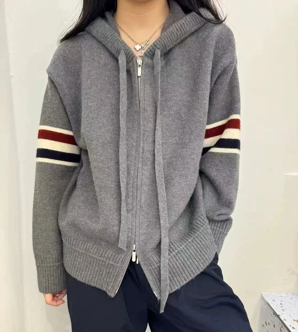 【SHAN MY】欧货复古学院风连帽撞色长袖双拉链新款减龄针织开衫055