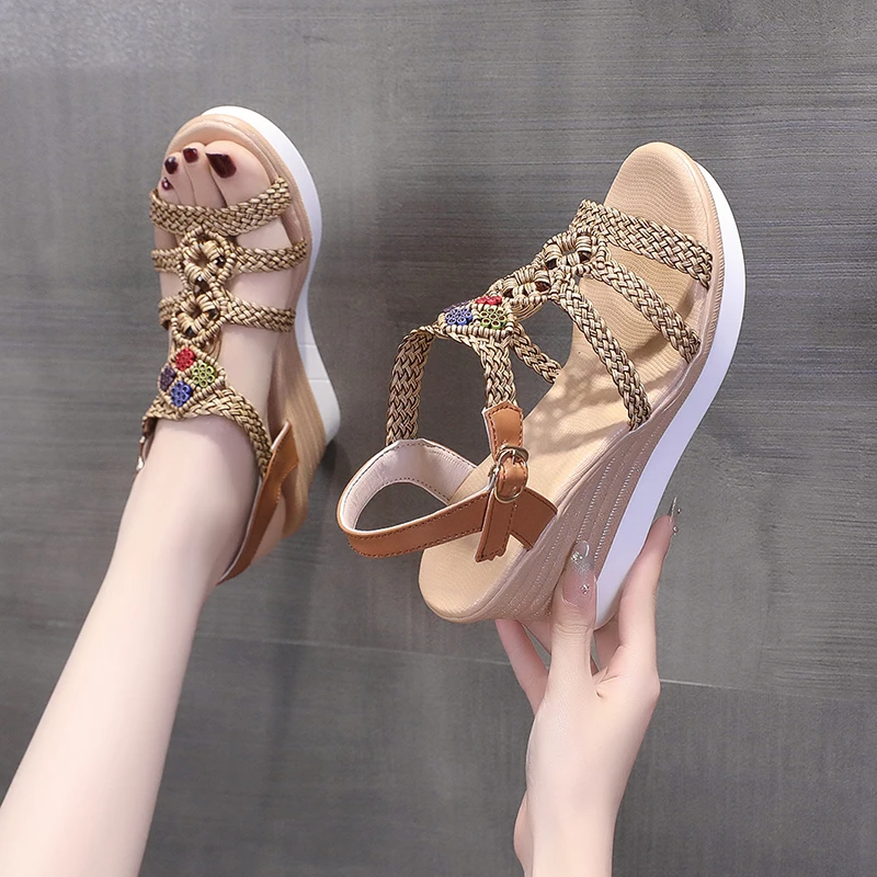 民族风坡跟凉鞋女2025夏新款增高波西米亚高跟鞋百搭