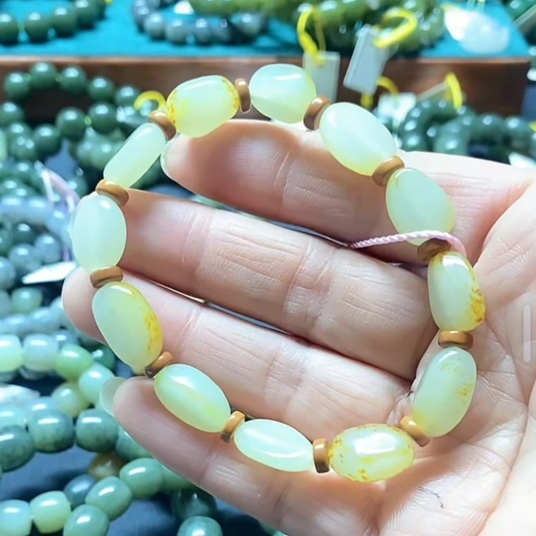092新疆和田玉精品手串