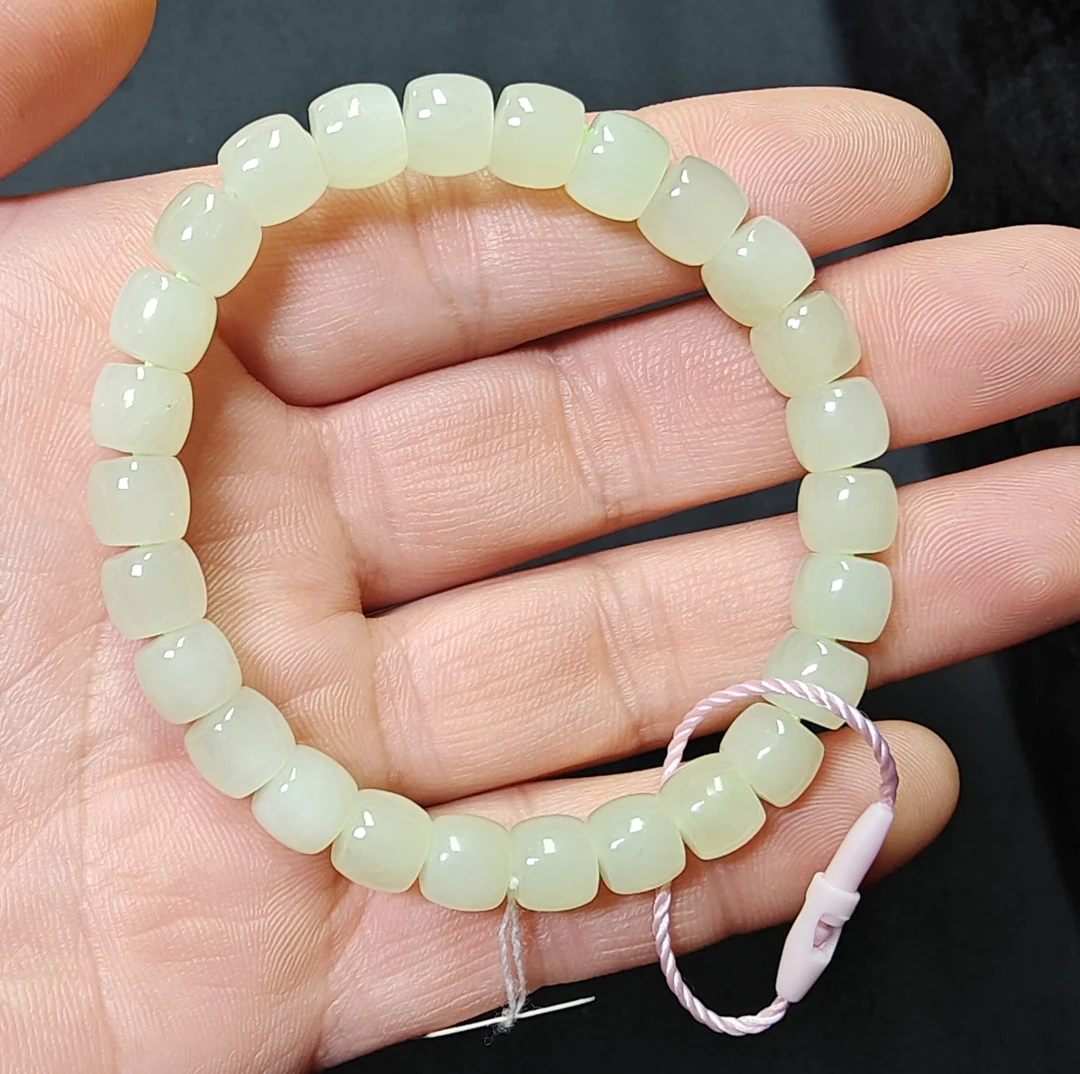 011新疆和田玉精品晴水老型珠手串