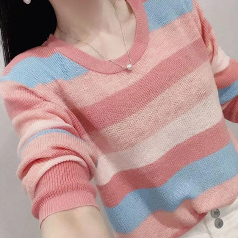 彩虹圆领条纹毛衣女宽松新款直筒大码遮肉显瘦洋气上衣打底针织衫