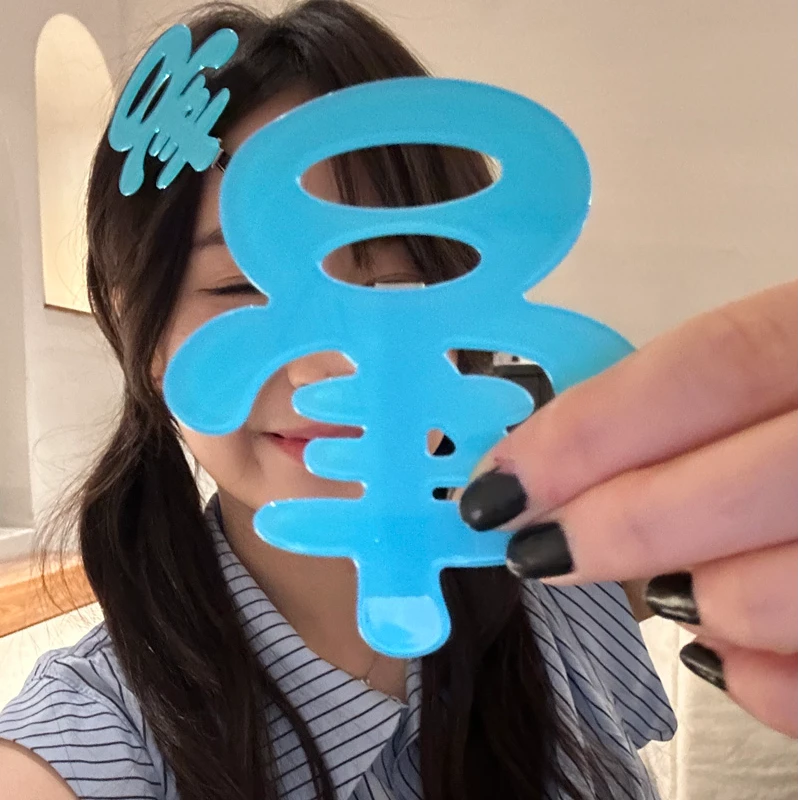 晕~怪可爱趣味字母发夹y2k个性大号前额侧边碎发个性鸭嘴夹发饰