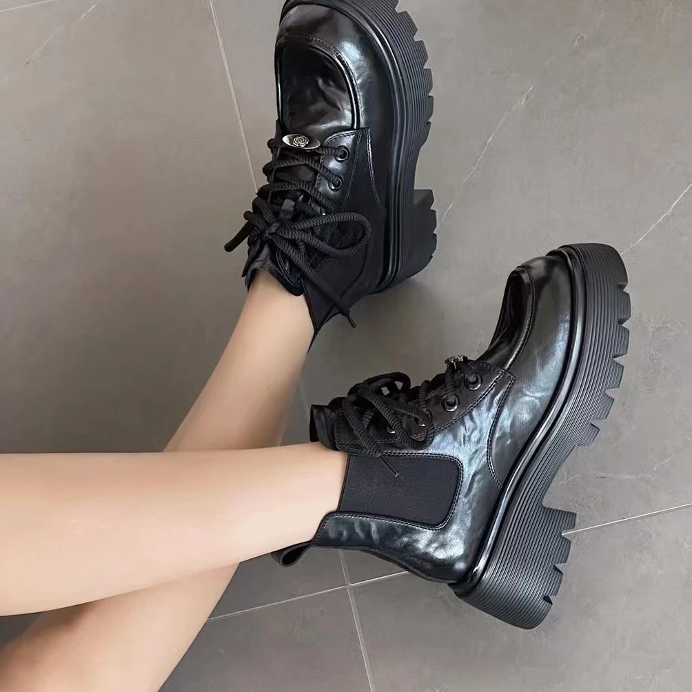 高帮马丁靴女2024新款秋季潮酷厚底高级感松糕机车短靴9920-2