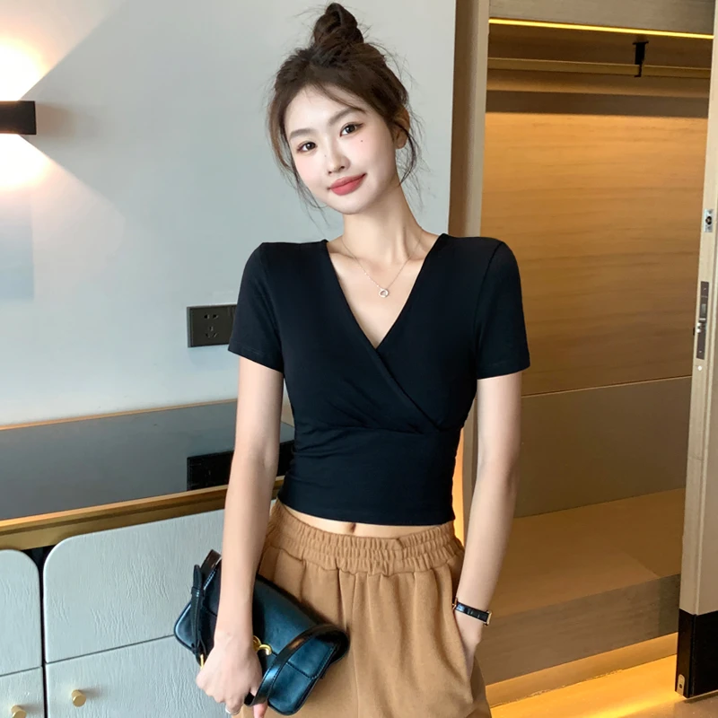 黑色v领短袖t恤女短款高腰紧身设计感小众交叉半袖棉质露脐上衣潮