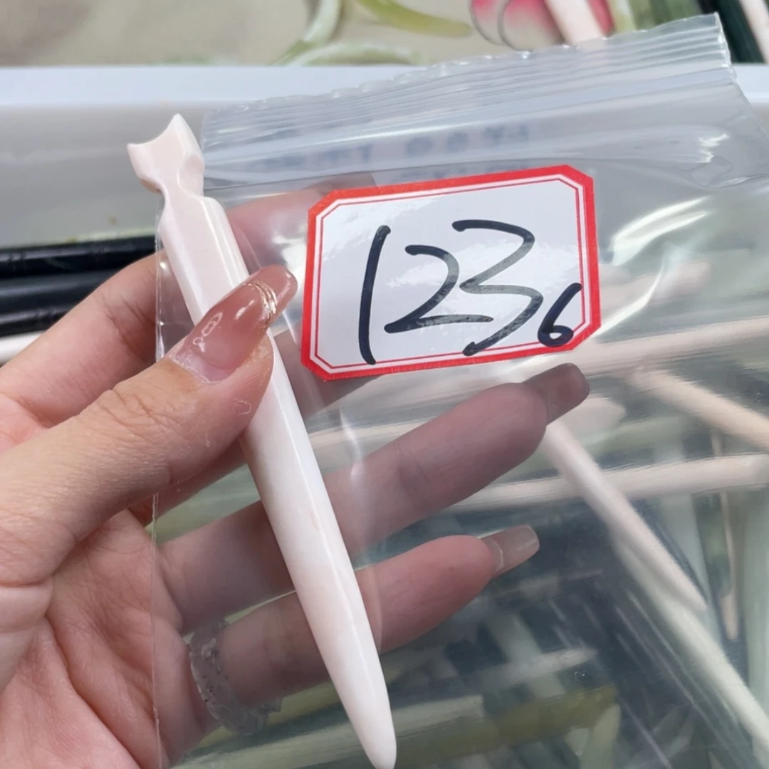 【闪购商品】蛇纹石玉发饰未镶嵌黑***吱