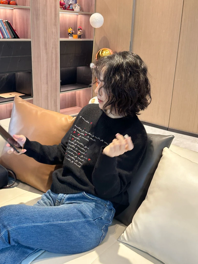 “优雅永恒” 100羊毛时尚必备毛衣上衣 X013