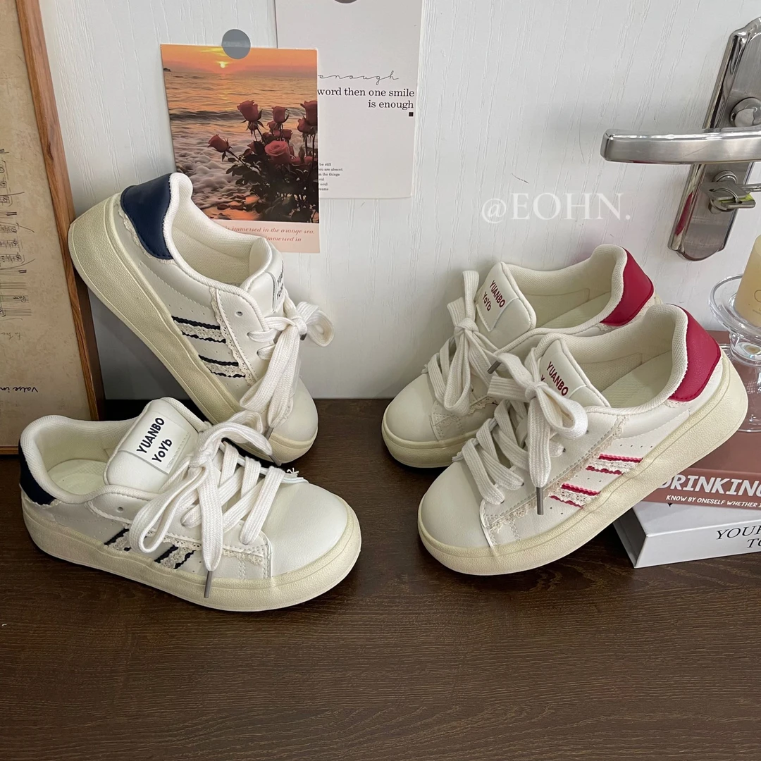 2024新款春秋百搭平底时尚休闲鞋学生小众ins