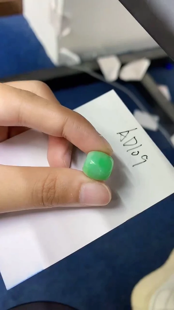 【闪购商品】翡翠颈饰未镶嵌0000000000