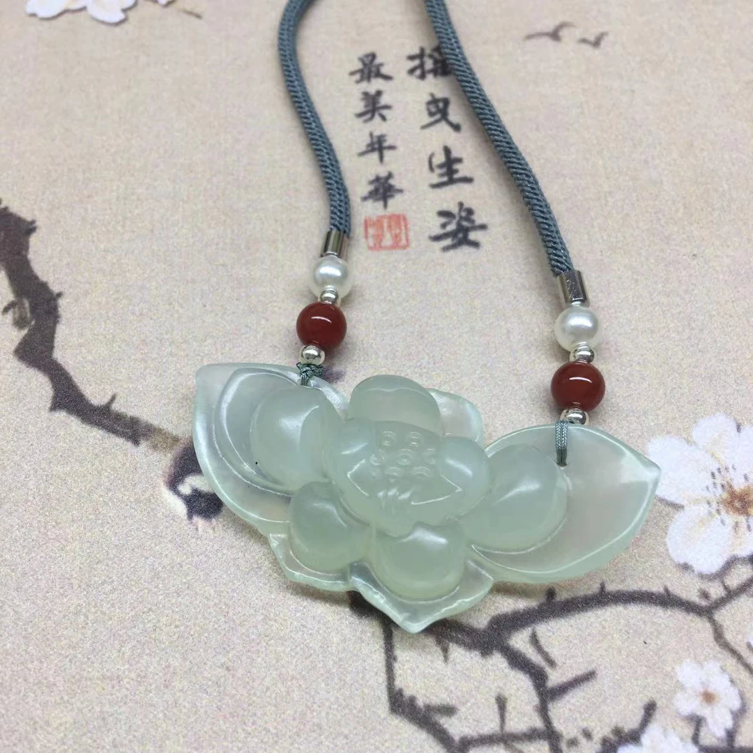 【龙也玉器】岫玉白冰荷花吊坠54mm*30mm