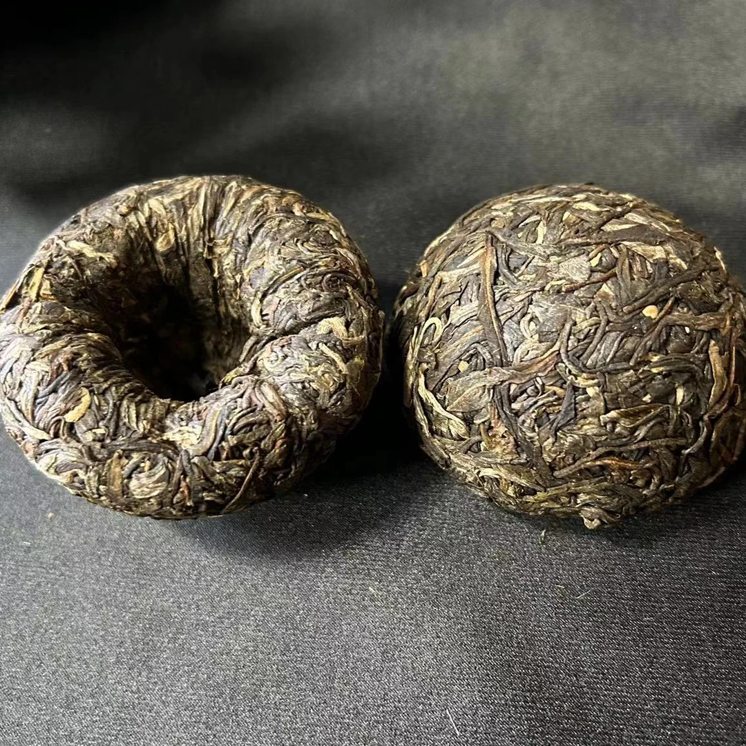 古树女王--2010年薄荷塘小瓜沱--100克生普沱茶.