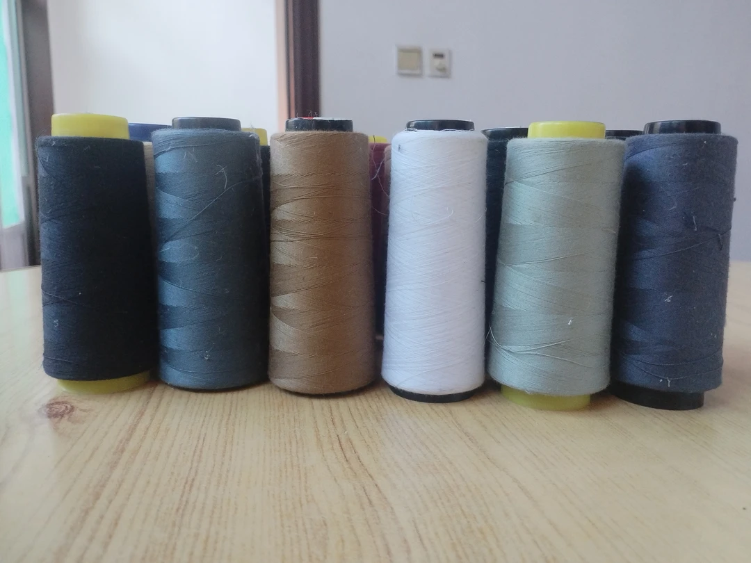 品牌402缝纫线半轴微瑕疵一组1.8斤包邮家用缝衣线