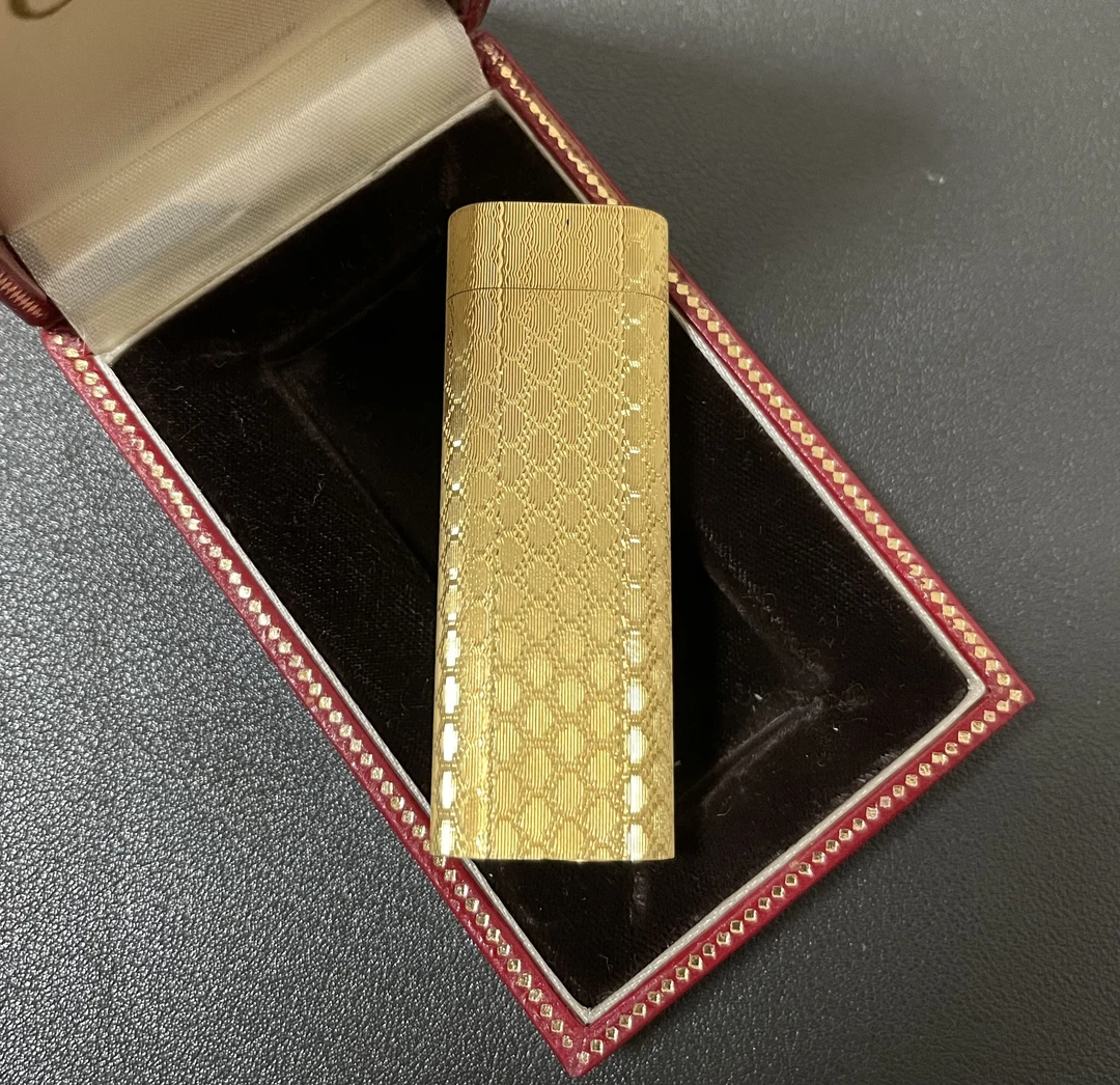 卡地亚镀金金钱纹气体打火机