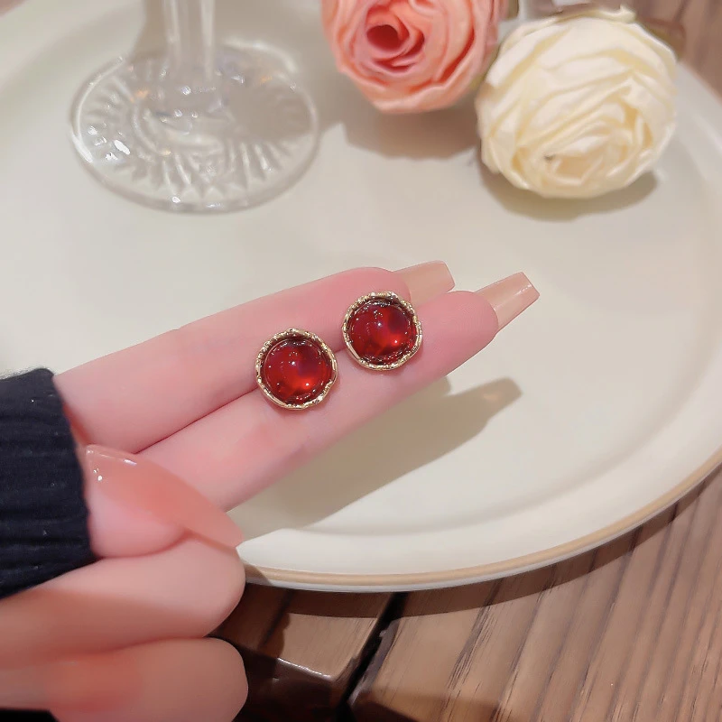 S925银针法式复古田园风通透红色水晶耳钉女轻奢小众