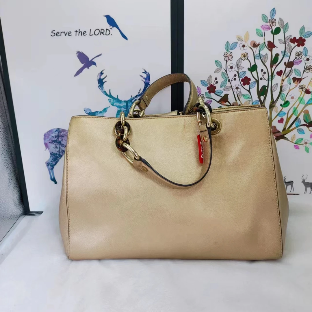 95新 MICHAELKORS/迈克高仕 迈克高仕金色时尚单肩包A0261