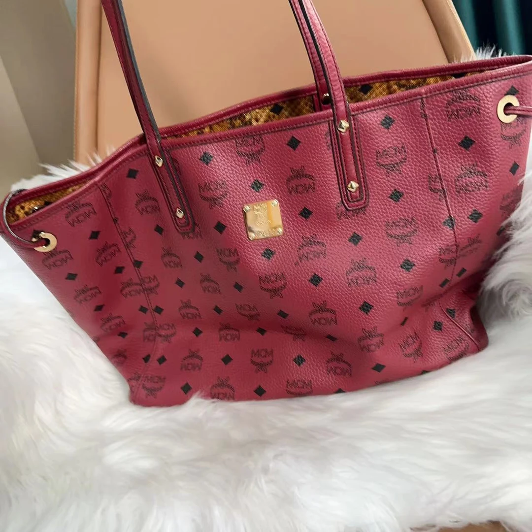 95新 MCM mcm 百搭款红色老花托特单肩包