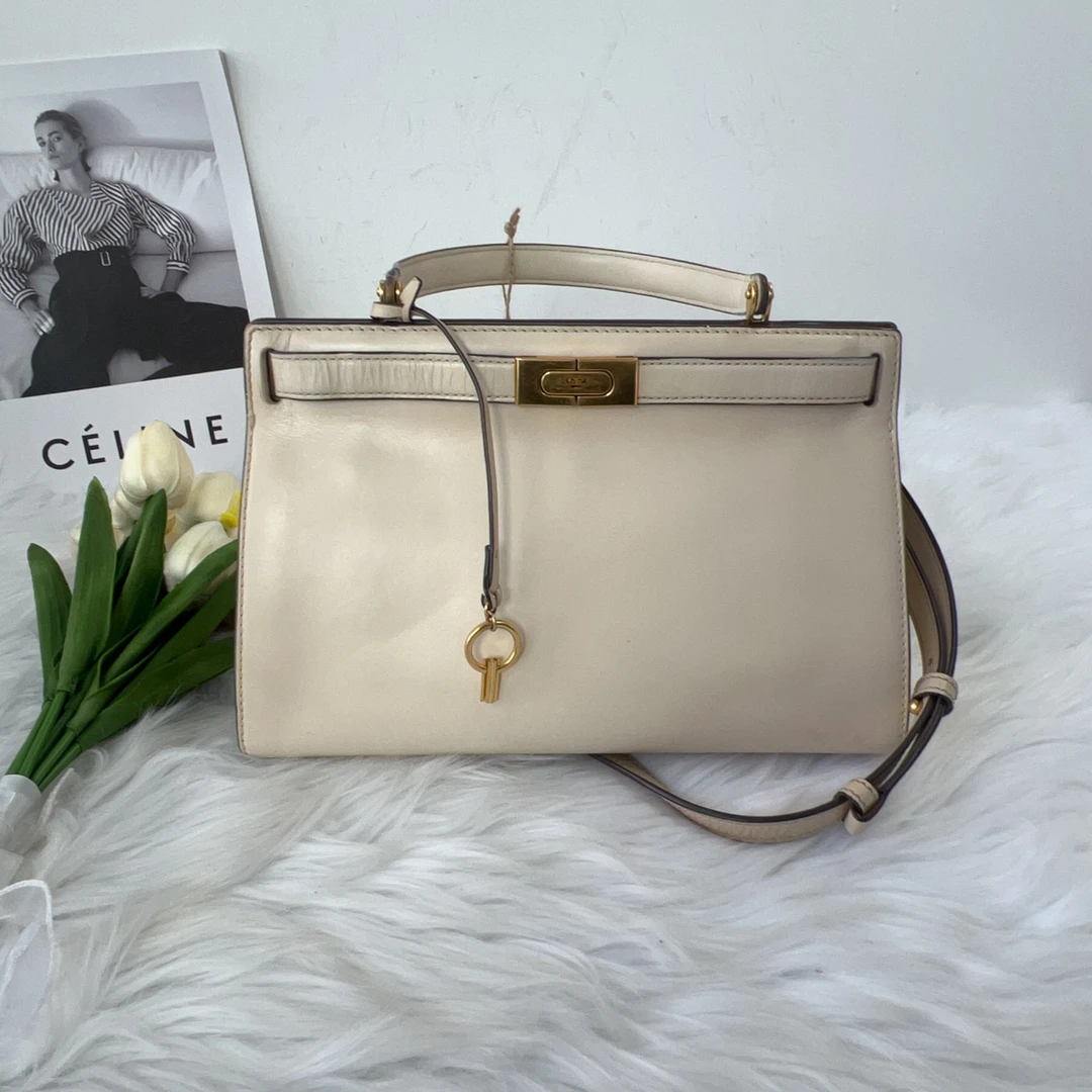 95新 TORY BURCH/汤丽柏琦 汤丽柏琦 百搭款白色托特单肩包sp055