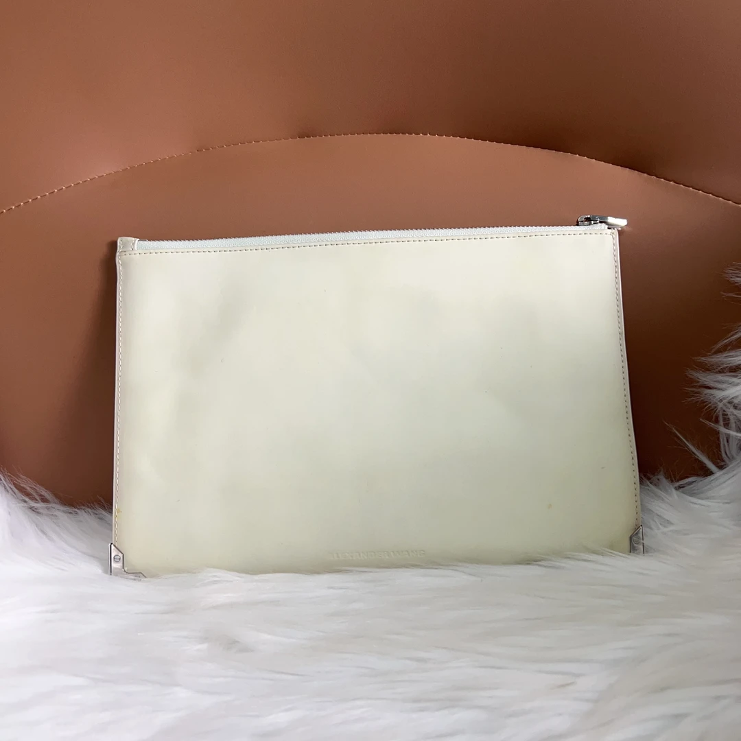 95新 Alexander McQueen/亚历山大·麦昆 亚历山大王白色手拿包
