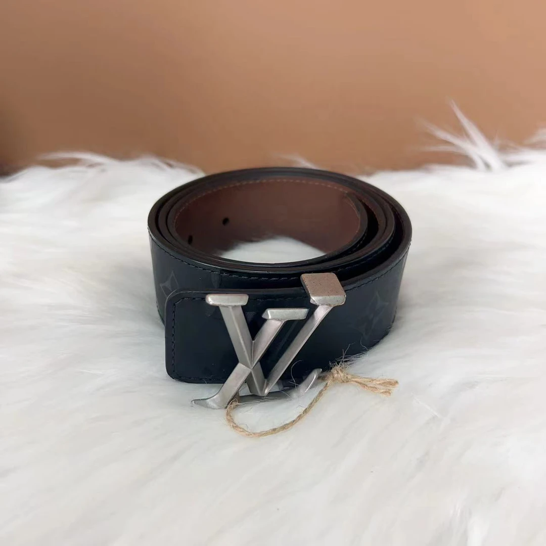95新 LouisVuitton/路易威登 路易威登 百搭款黑色腰带