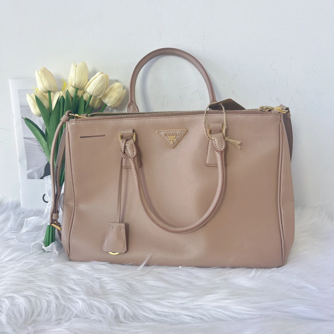 95新 Prada/普拉达 普拉达藕粉色杀手中号单肩包sp178