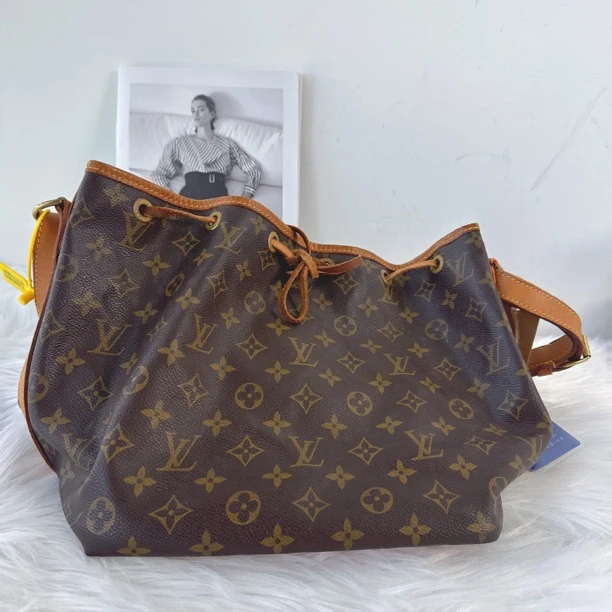 95新 LouisVuitton/路易威登 路易威登老花水桶百搭款单肩包