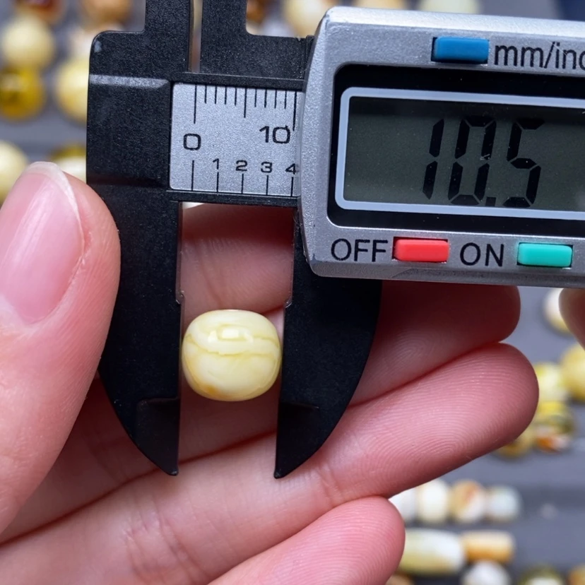 【闪购商品】琥珀珠宝奇石未镶嵌空*酒