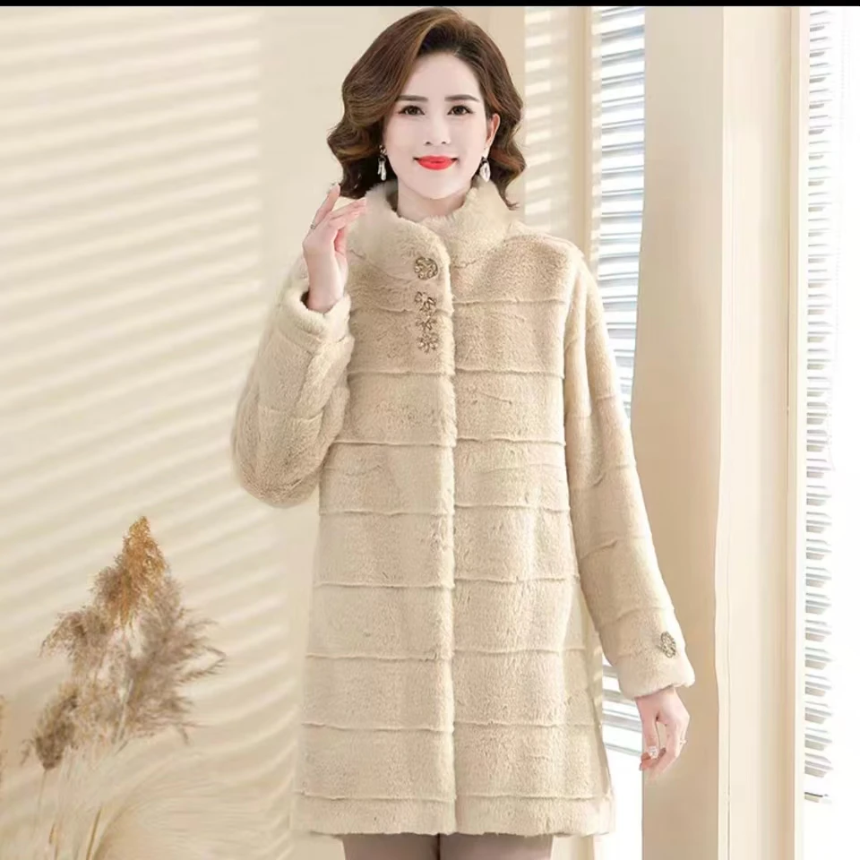 7345 高贵妈妈秋冬大衣洋气中老年女冬季皮毛一体外套中长款