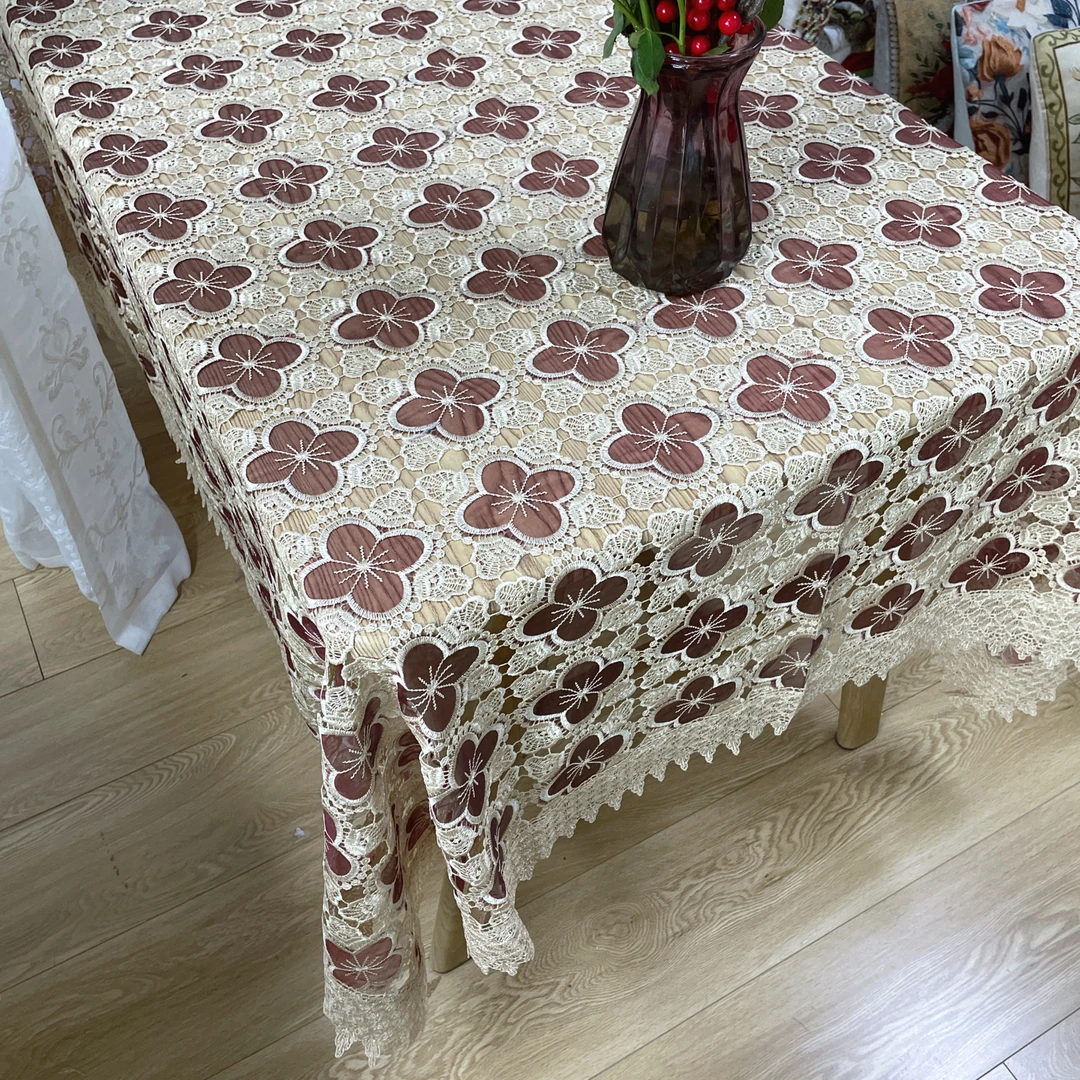 DY017-7-3璃纱（150*220cm长方）红色太阳花满工刺绣桌布