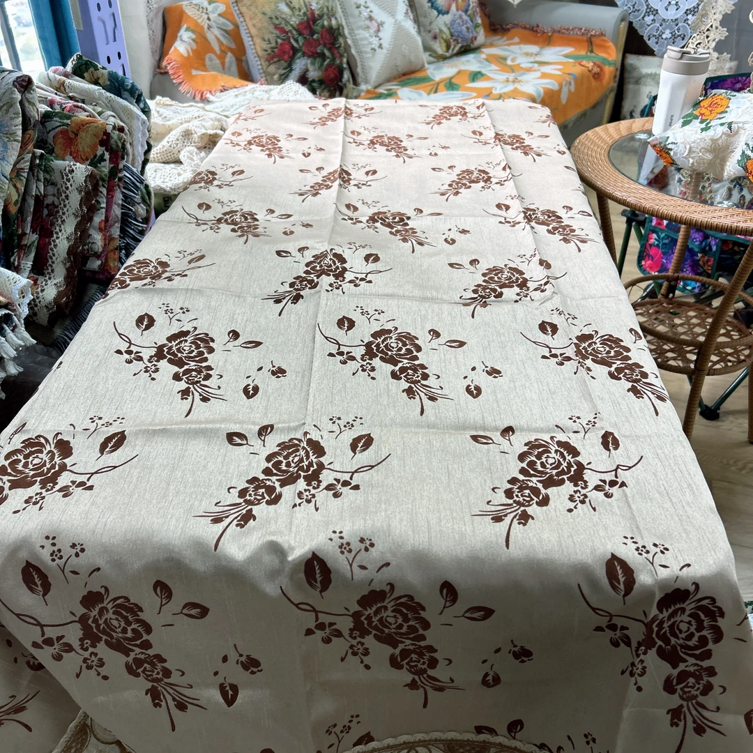 DY240-2-1贡缎（130*180cm）棕色玫瑰花桌布盖巾