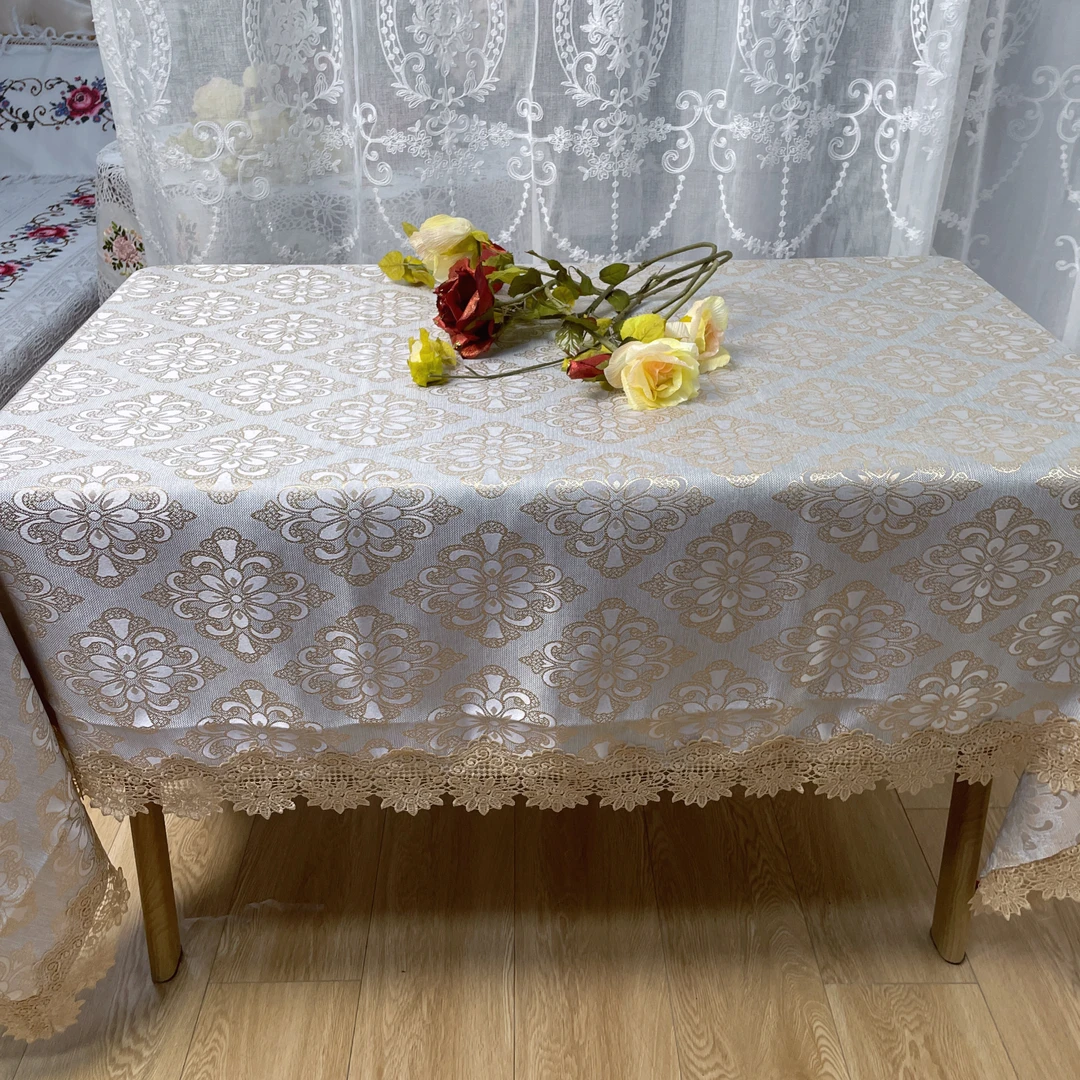 DY241-2贡缎（150*220cm长方）米色蝶恋花贡缎桌布