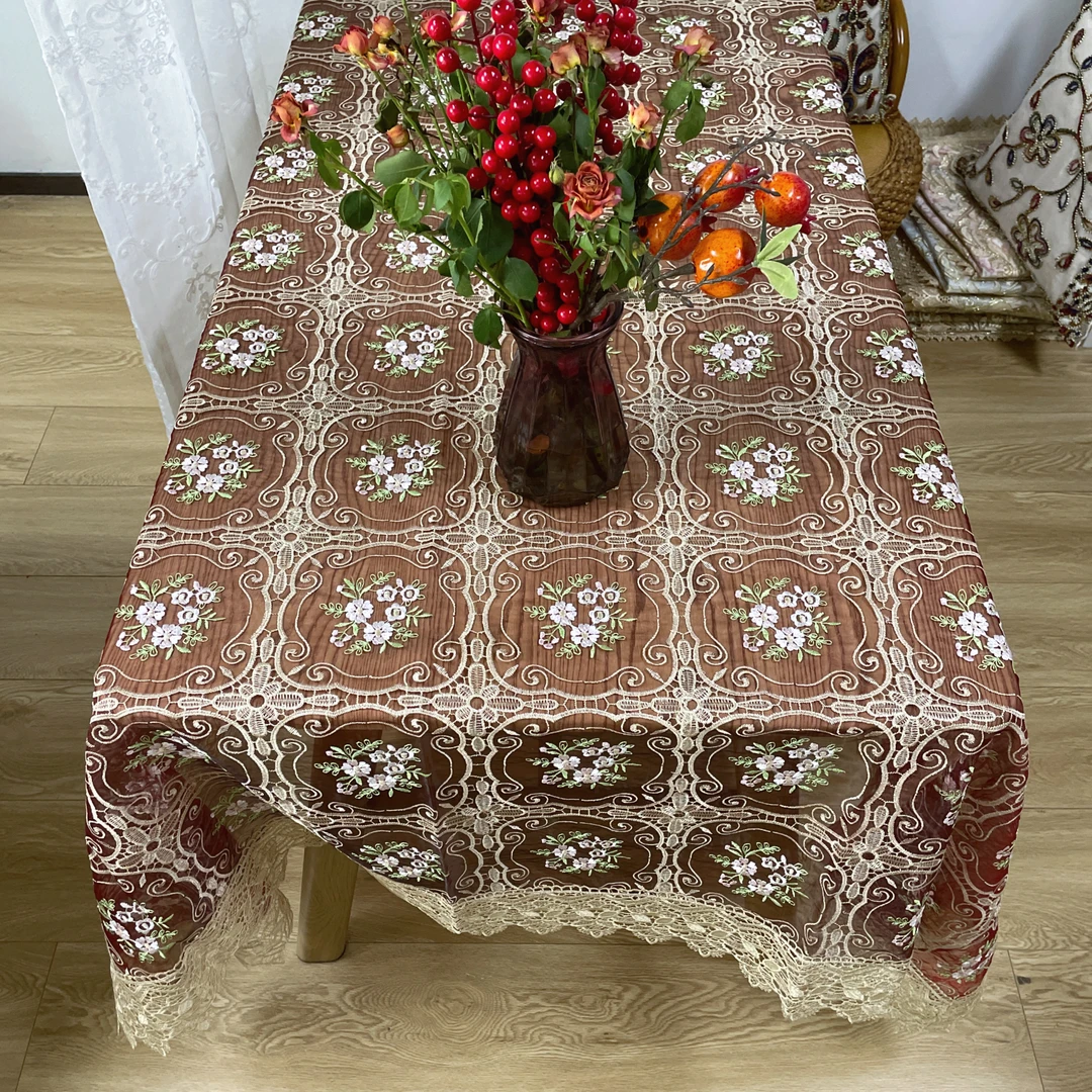 DY017-3-1玻璃纱（150*220cm长方）红色绿叶五朵小粉花桌布