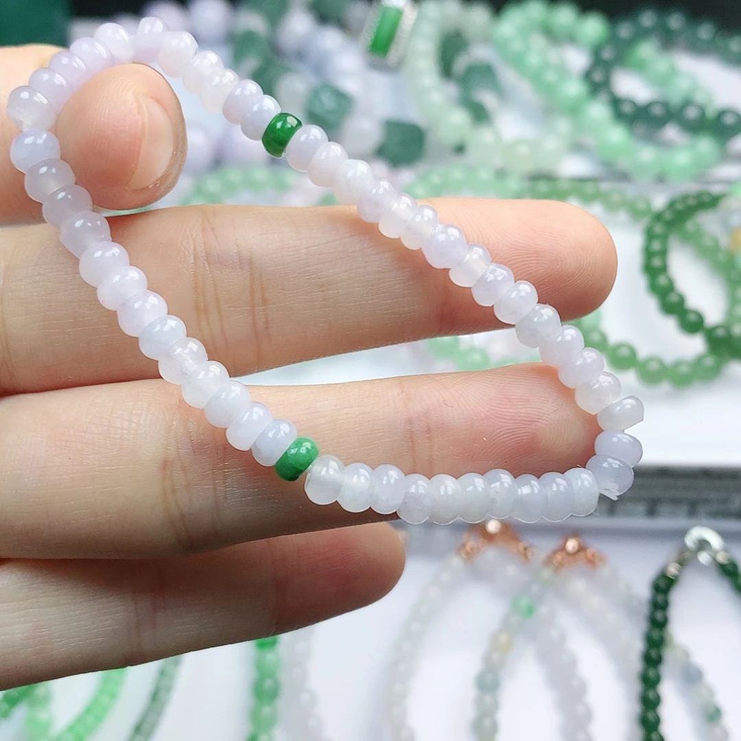 翡翠颈饰未镶嵌珠串