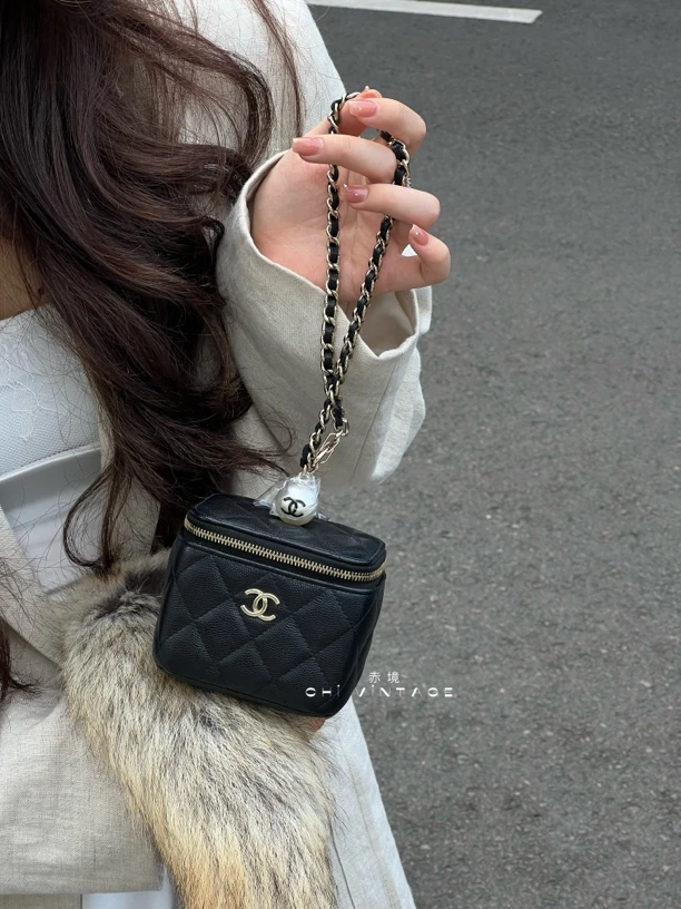 95新 Chanel/香奈儿 6492 黑金荔枝牛珍珠手拿斜挎包