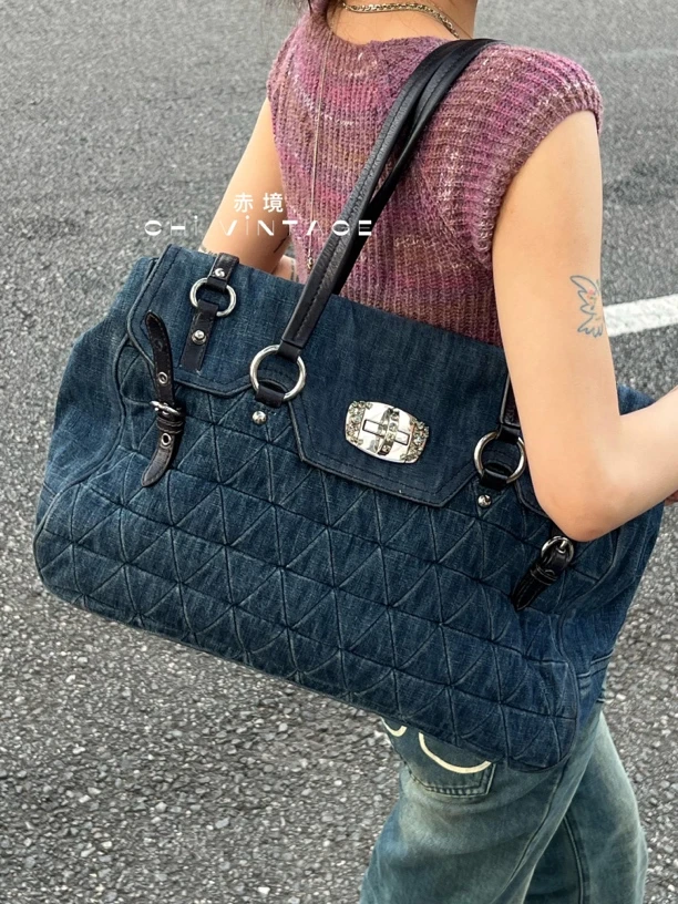 95新 MIU MIU/缪缪 0441 蓝色牛仔邮差时尚休闲百搭斜挎包